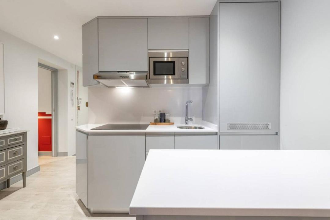 Sophisticated Brand New Flat Apartment Мадрид Екстериор снимка