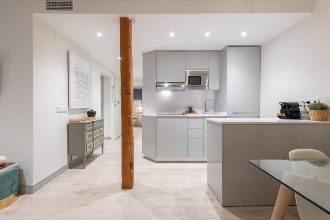 Sophisticated Brand New Flat Apartment Мадрид Екстериор снимка